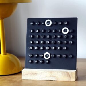 Calendario de escritorio de madera
