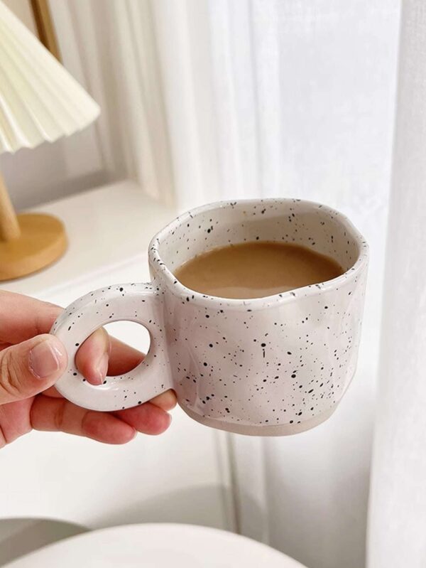 Taza de cerámica irregular lunares QUIERODECO
