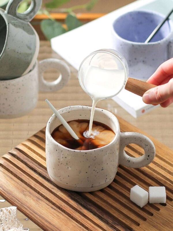 Taza de cerámica irregular lunares QUIERODECO
