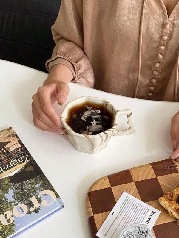 Taza original de cerámica octagonal con estilo de tinta QUIERODECO