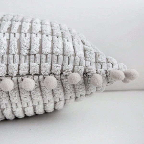 Fundas de Almohadones con Pompones QUIERODECO