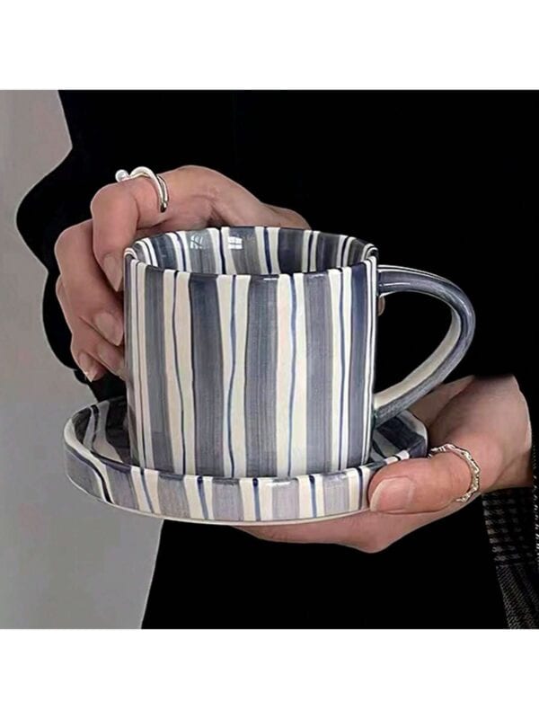 Juego de Taza y Platillo de Cerámica con Rayas Nórdicas QUIERODECO